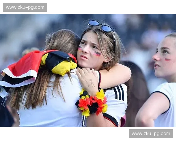 龙之传人与太极之魂：中国vs韩国球迷恩怨情仇的冰与火之歌